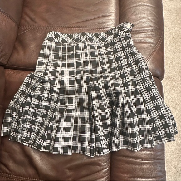 H&M Black and White Plaid A-Line Skirt - Picture 1 of 1